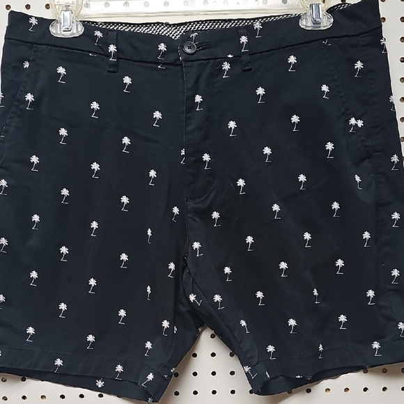 Denim & Flower Mens Shorts Sz 36 - Picture 1 of 11